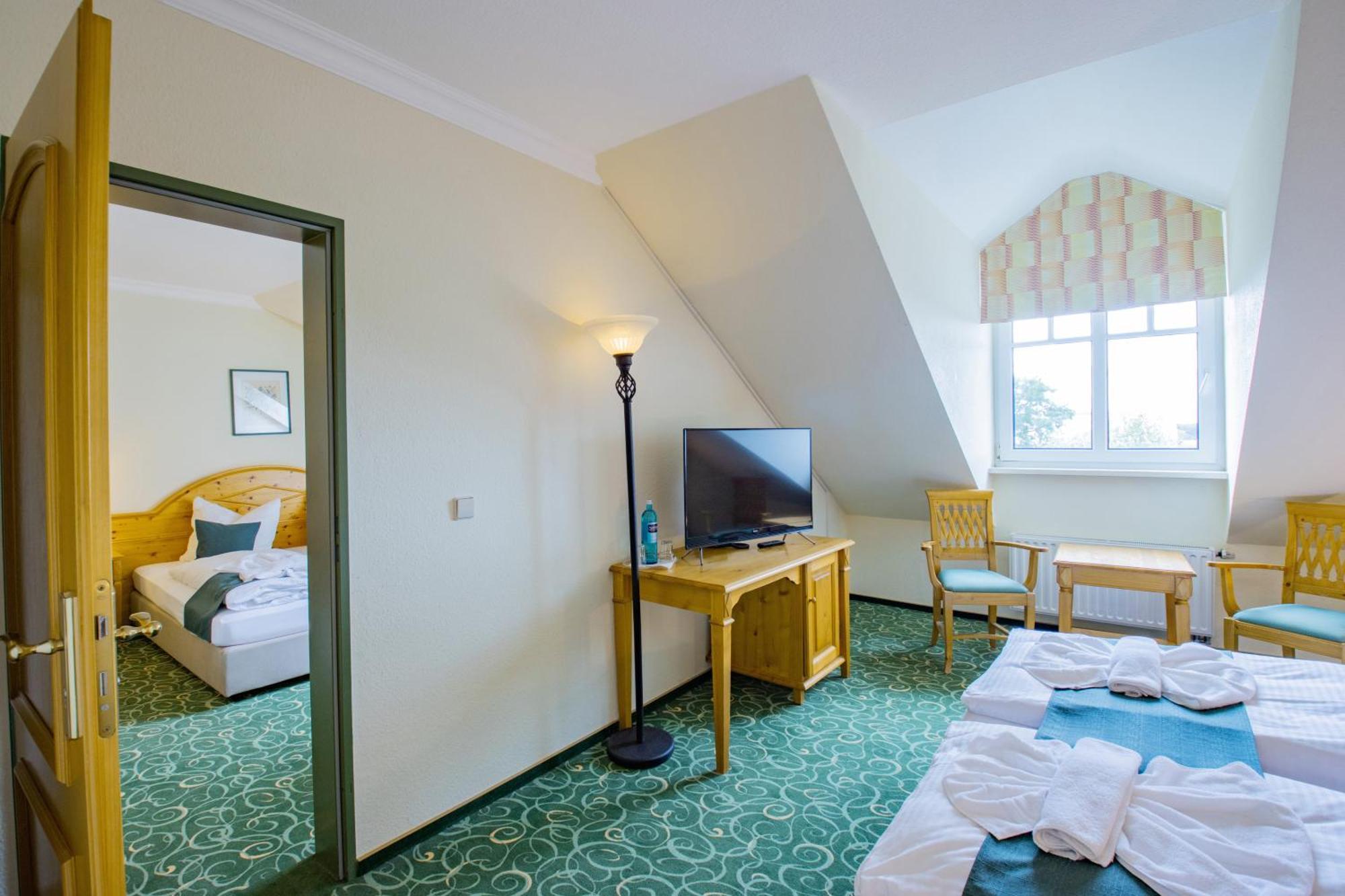 Ferien Hotel Flaeming Niemegk  Ngoại thất bức ảnh