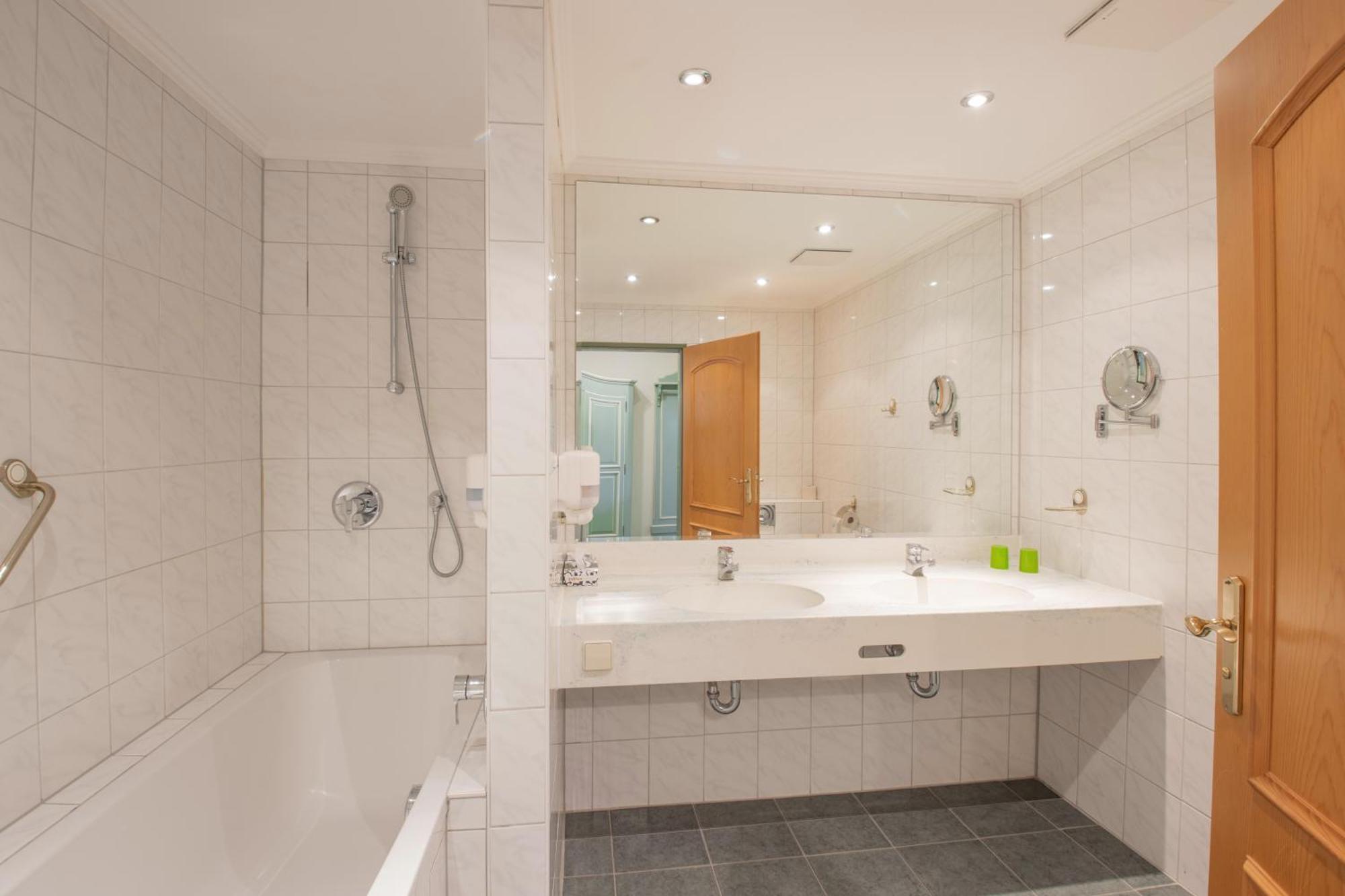 Ferien Hotel Flaeming Niemegk  Phòng bức ảnh